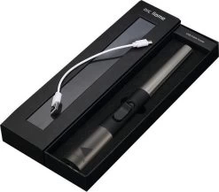 Oplaadbare Lange Elektrische Aansteker - Duurzame Plasma Aansteker – Luxe Aansteker - Inclusief Cadeauverpakking - BBQ – Kaarsen - Zwart -Keukenbarbecue 1200x1053 4