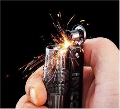 Merkloos Aansteker Metaal In De Kleur Silver Op Benzine -Keukenbarbecue 1200x1095 2