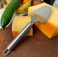 Kaasschaaf - Roestvrij Staal - Glanzend Zilver - Multifunctioneel - Duurzaam En Vaatwasserbestendig - Voor Jonge En Oude Kaas - Keukengerei - 21.5 X 7.3 X 1.9 Cm. -Keukenbarbecue 1200x1191 9