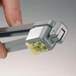 Westmark Biopress Knoflookpers 15,2 X 2,5 X 3,1 Cm - Aluminium - RVS 29 Westmark Biopress Knoflookpers 15,2 X 2,5 X 3,1 Cm - Aluminium - RVS -Keukenbarbecue 1200x1200 1033