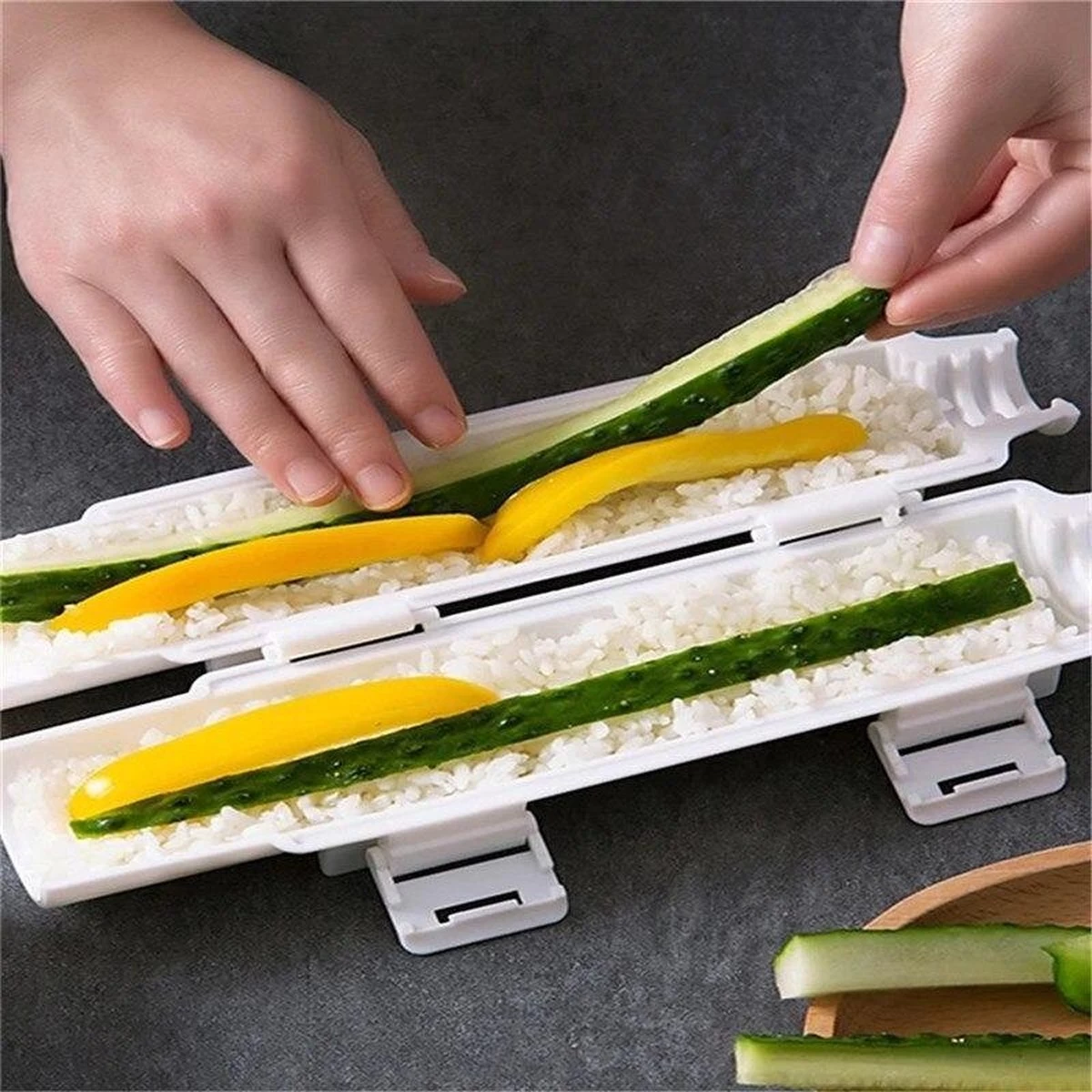 Merkloos Sushi Set Sushi Maker - Sushi Kit Bazooka - Zelf Thuis Sushi Maken 6 Merkloos Sushi Set Sushi Maker - Sushi Kit Bazooka - Zelf Thuis Sushi Maken - Afbeelding 4