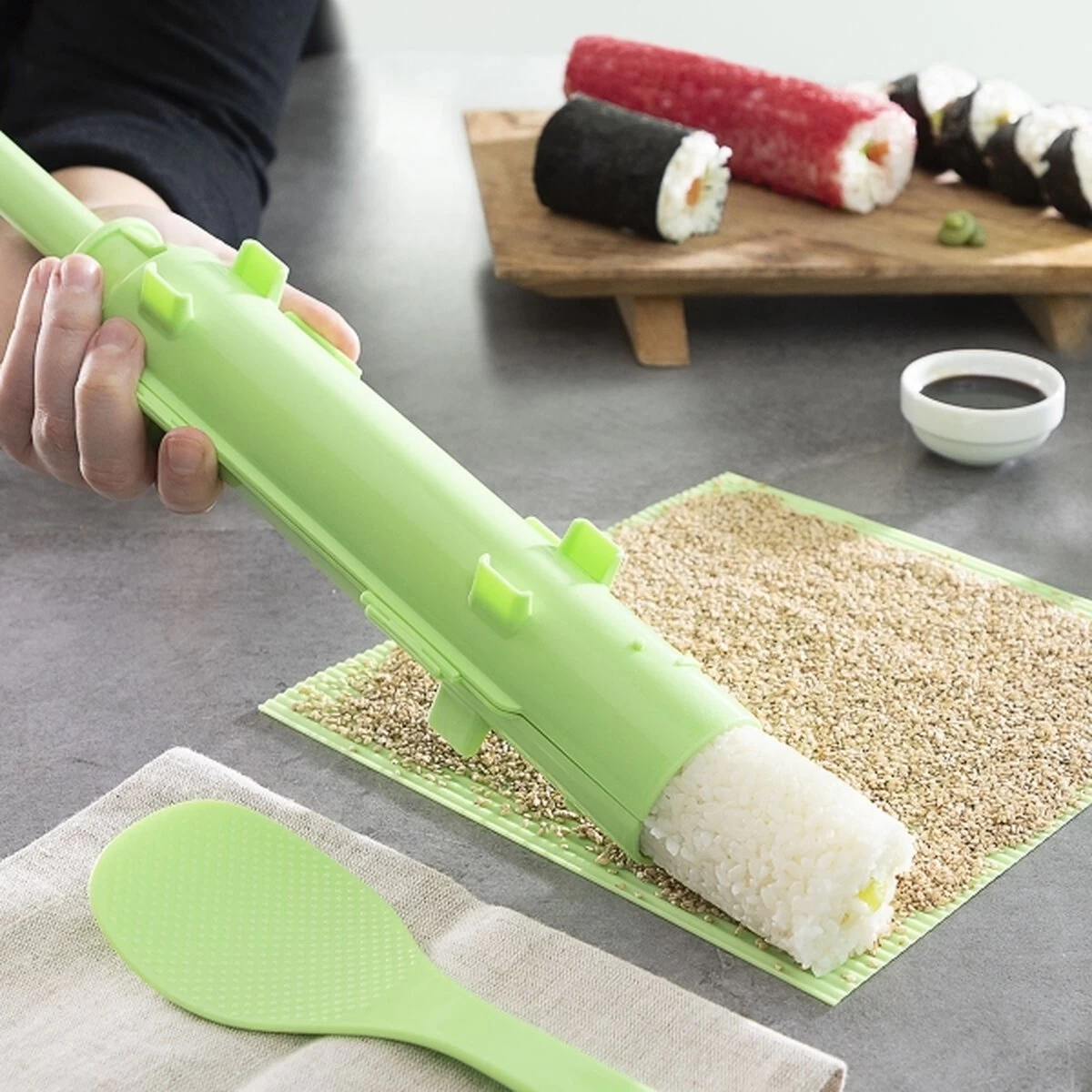 Fabula Sushi Bazooka 3 Delig - Sushi Maker - Sushi Kit - Inclusief Recepten 8 Fabula Sushi Bazooka 3 Delig - Sushi Maker - Sushi Kit - Inclusief Recepten - Afbeelding 6