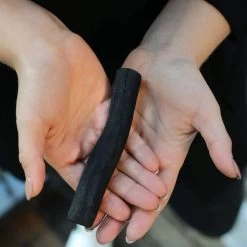 Black + Blum Binchotan Active Charcoal For Eau Good Water Bottles 4-pack -Keukenbarbecue 1200x1200 89