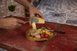 Boska Kaasschaaf Milano+ - Kaasschaaf Voor Harde Kaas - Vaatwasserbestendig - Kaasschaaf Zwart - Cadeautips - Keukengerei - Keuken Accessoires - 10 Jaar Garantie -Keukenbarbecue 1200x799 37