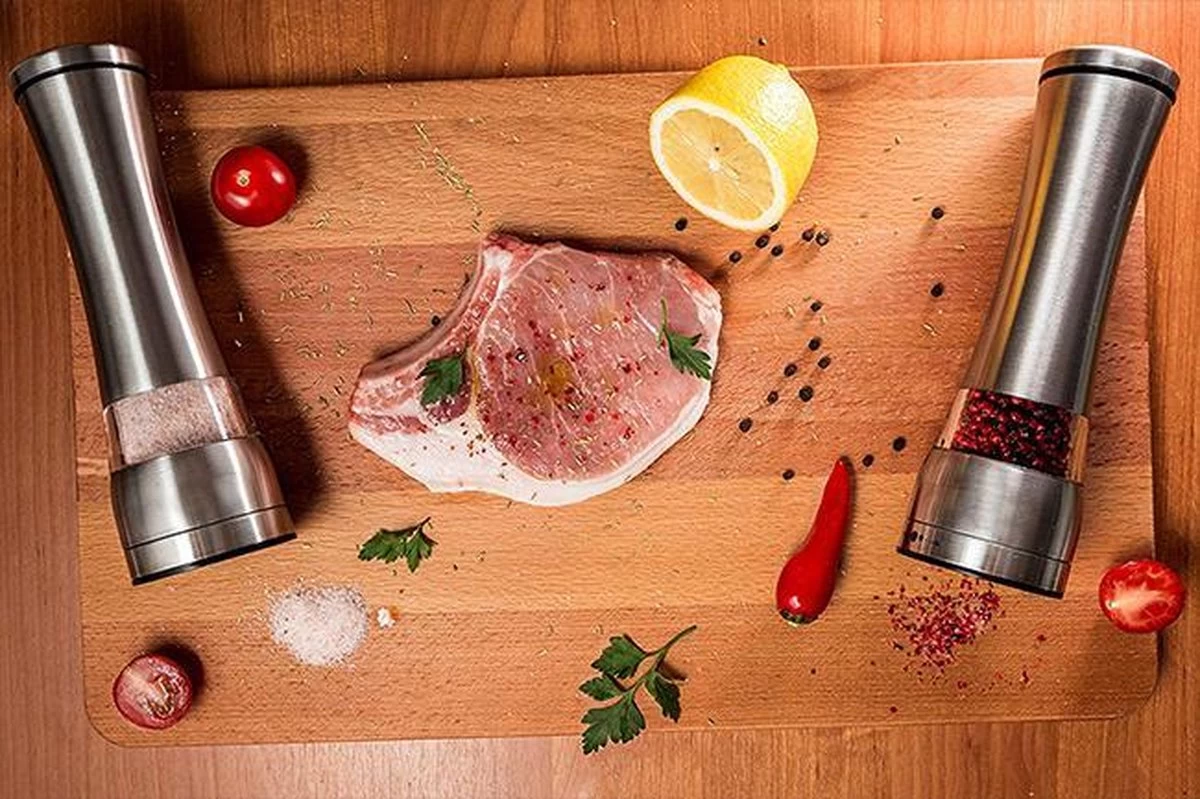 Timmers Trading Luxe Peper En Zoutmolen Set – Handmatig 4 Timmers Trading Luxe Peper En Zoutmolen Set – Handmatig - Afbeelding 2