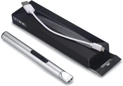 Staza - Oplaadbare Lange Elektrische Aansteker - Duurzame Plasma Aansteker - Inclusief Cadeauverpakking - BBQ - Kaarsen - Zwart -Keukenbarbecue 1200x839 3