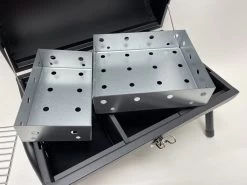 Compacte Draagbare Kolen BBQ Van Wolff BBQ - Handig Voor Op De Camping Op Het Strand Of In Een Park - Smoker Barbecue - Draagbare Lichtgewicht Bbq - Met Thermometer En Lucht Doorvoer. Laat Je Vlees Langzaam Garen. -Keukenbarbecue 1200x899 8