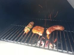 Merkloos MaxxGarden Pizza Oven - Smoker Barbecue Houtskool 45 X 65 X 158cm -Keukenbarbecue 1200x900 10