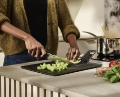 Opvouwbare Snijplank, Klein, Zwart - Joseph Joseph | Chop2Pot Plus -Keukenbarbecue 1200x972 3