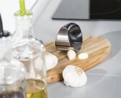 Leifheit ProLine Knoflookpers Knobi King - Rvs -Keukenbarbecue 1200x975 6