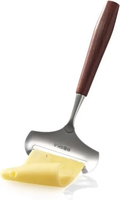 Boska Kaasschaaf Zacht Vienna - Kaasschaaf Jonge Kaas - Kaasschaaf Zachte Kaas - Kaasschaaf Houten Handvat - RVS - Kaasschaaf Die Niet Plakt - Keukengerei - Keuken Accessoires - - 10 Jaar Garantie -Keukenbarbecue 724x1200 1
