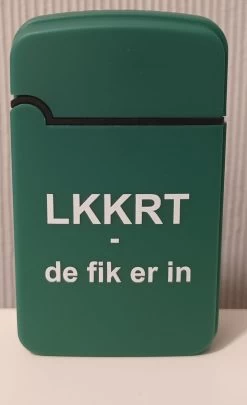 Unieke Originele Bedrukte Gasaanstekers Rotterdam - LKKRT - Rotterdam - 'de Fik Er In' - Bedrukte Gasaanstekers - Gasaanstekers - Gasaansteker - Aanstekers - Aansteker - Navulbare Aanstekers - Aansteker Gas - Straalvlam - Jet Flame - Torch Flame -Keukenbarbecue 732x1200