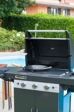 Campingaz 3 Series Classic LS Gasbarbecue - 3 Branders - Zwart - BBQ 10 Campingaz 3 Series Classic LS Gasbarbecue - 3 Branders - Zwart - BBQ -Keukenbarbecue 798x1200 4