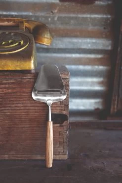 Boska Kaasschaaf Oslo - Kaaschaaf Harde Kaas - Kaasschaaf Voor Oude Kaas - Kaasschaaf Houten Handvat - RVS - Keukengerei - Keuken Accessoires - 10 Jaar Garantie -Keukenbarbecue 800x1200 30