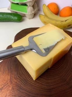 Kaasschaaf - Roestvrij Staal - Glanzend Zilver - Multifunctioneel - Duurzaam En Vaatwasserbestendig - Voor Jonge En Oude Kaas - Keukengerei - 21.5 X 7.3 X 1.9 Cm. -Keukenbarbecue 900x1200 30